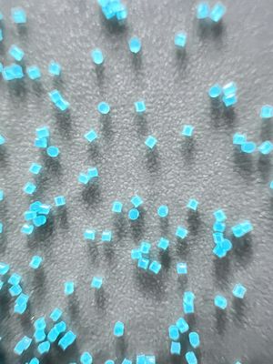 0.5*0.5MM प्लास्टिक घर्षण विस्फोट मीडिया ग्रीन नायलॉन गोल